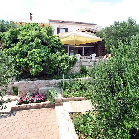 Dom wakacyjny Mirta By Interhome