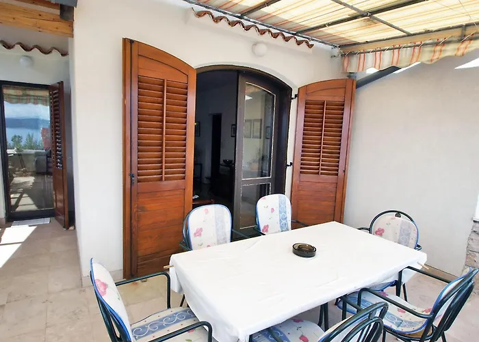 Dom wakacyjny Mirta By Interhome Mali Iž