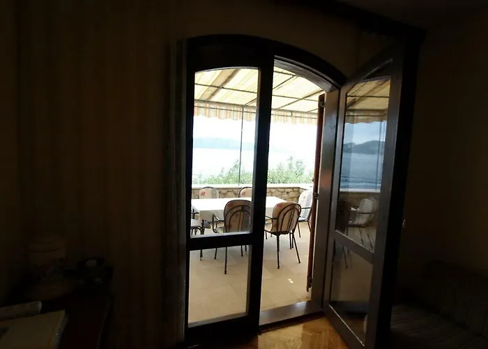 Mirta By Interhome Vikendica