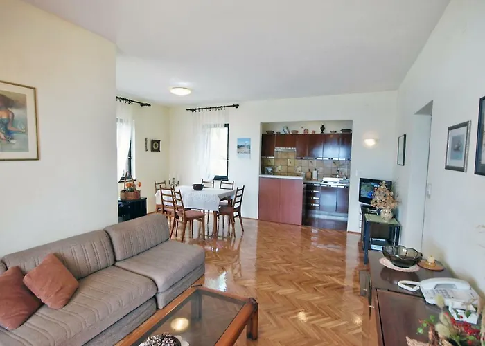 Сasa de vacaciones Mirta By Interhome